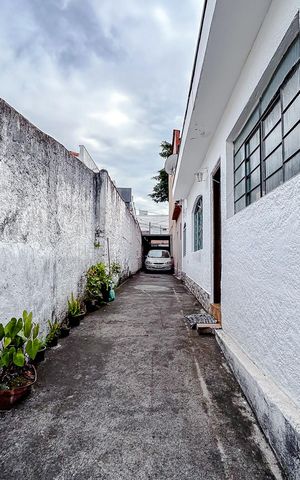 Casa à venda com 285m², 5 quartos e 6 vagasGaragem