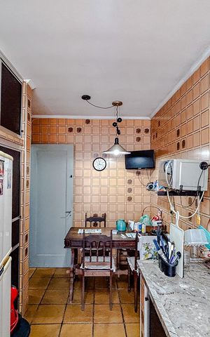Casa à venda com 285m², 5 quartos e 6 vagasCozinha