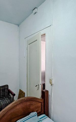 Casa à venda com 285m², 5 quartos e 6 vagasCasa 2 - Quarto