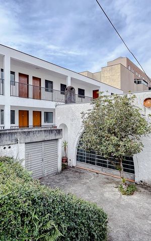 Casa à venda com 285m², 5 quartos e 6 vagasÁrea externa