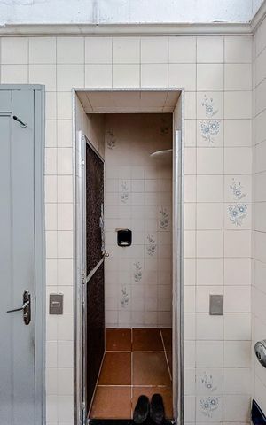 Casa à venda com 285m², 5 quartos e 6 vagasBanheiro