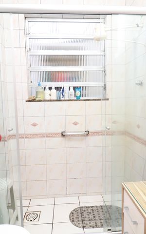 Casa à venda com 180m², 6 quartos e 1 vagaBanheiro Social 2