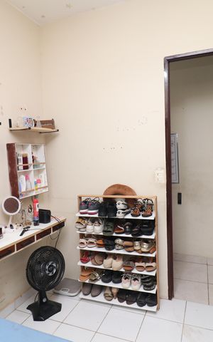 Casa à venda com 180m², 6 quartos e 1 vagaQuarto 5