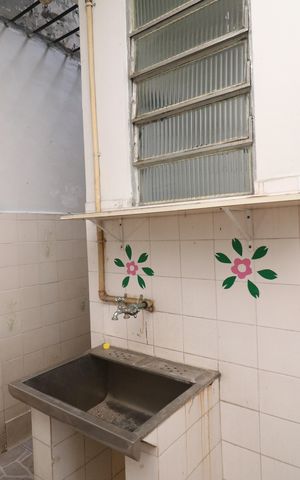 Casa à venda com 180m², 6 quartos e 1 vagaÁrea de Serviço 1