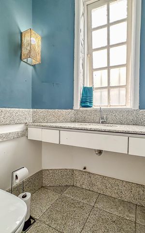 Casa para alugar com 300m², 4 quartos e sem vaga Casa para alugar com 300m², 4 quartos e sem vagaBanheiro Social