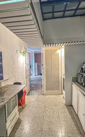 Casa para alugar com 300m², 4 quartos e sem vaga Casa para alugar com 300m², 4 quartos e sem vagaCozinha