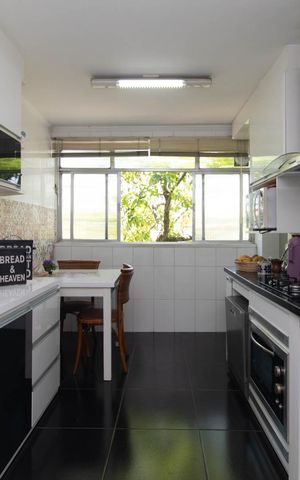 Apartamento à venda com 180m², 2 quartos e 2 vagasCozinha e Área de Serviço
