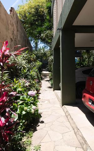 Apartamento à venda com 180m², 2 quartos e 2 vagasÁrea externa