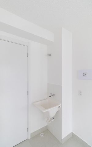 Apartamento à venda com 38m², 2 quartos e sem vaga Apartamento à venda com 38m², 2 quartos e sem vagaCozinha e Área de Serviço