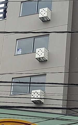 Studio para alugar com 25m², 1 quarto e sem vaga Studio para alugar com 25m², 1 quarto e sem vagaFachada + Plaquinha