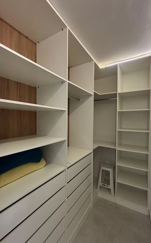 Casa à venda com 133m², 3 quartos e 2 vagas Casa à venda com 133m², 3 quartos e 2 vagasSuite 1Closet