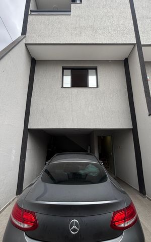 Casa à venda com 133m², 3 quartos e 2 vagas Casa à venda com 133m², 3 quartos e 2 vagasGaragem