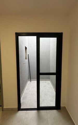 Casa à venda com 133m², 3 quartos e 2 vagas Casa à venda com 133m², 3 quartos e 2 vagasVaranda da Suíte 2