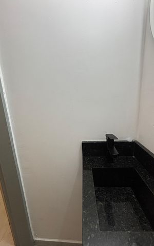 Casa à venda com 133m², 3 quartos e 2 vagas Casa à venda com 133m², 3 quartos e 2 vagasLavabo