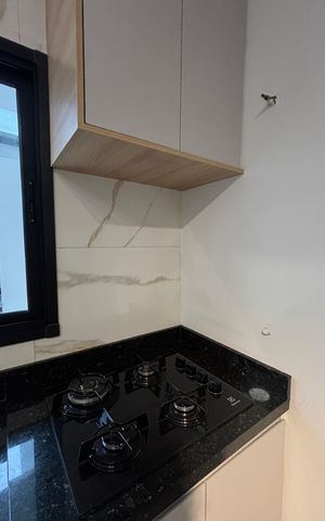 Casa à venda com 133m², 3 quartos e 2 vagas Casa à venda com 133m², 3 quartos e 2 vagasCozinha
