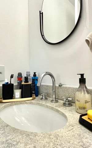 Apartamento à venda com 75m², 2 quartos e 1 vaga Apartamento à venda com 75m², 2 quartos e 1 vagaBanheiro Corredor