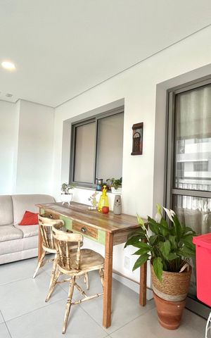 Apartamento à venda com 75m², 2 quartos e 1 vaga Apartamento à venda com 75m², 2 quartos e 1 vagaVaranda