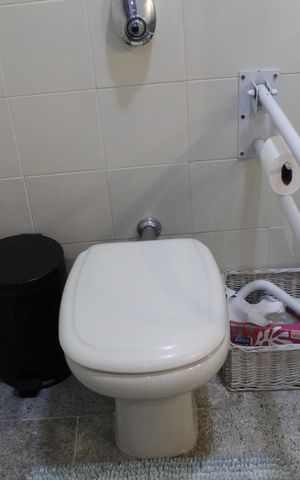 Casa de condomínio à venda com 293m², 6 quartos e 2 vagasBanheiro Social