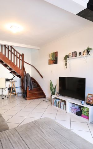 Casa à venda com 150m², 3 quartos e 1 vagaSala