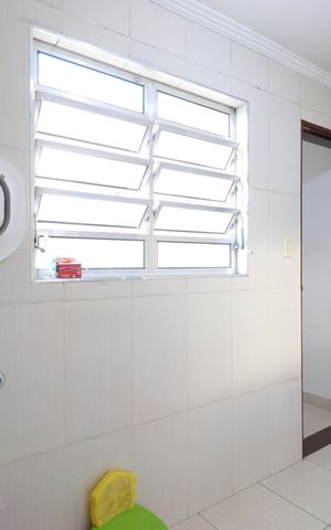 Casa à venda com 150m², 3 quartos e 1 vagaBanheiro 