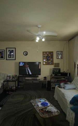 Casa à venda com 242m², 5 quartos e 1 vagaSala