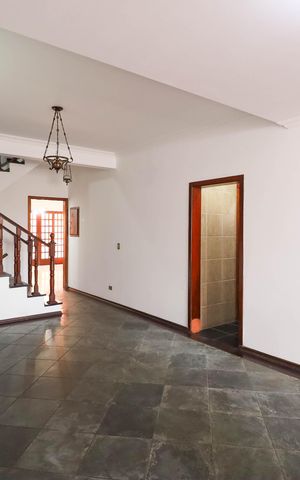Casa à venda com 267m², 3 quartos e 4 vagas