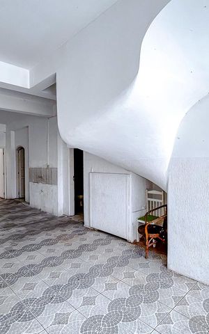 Casa à venda com 352m², 4 quartos e 4 vagasSala 5