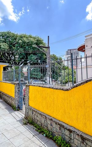 Casa à venda com 352m², 4 quartos e 4 vagasÁrea externa