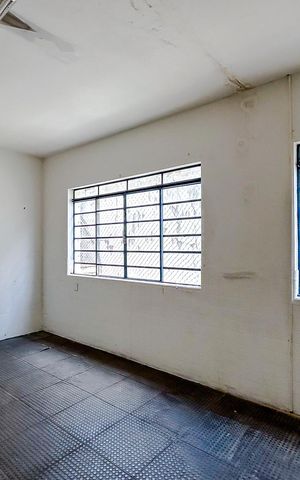 Casa à venda com 352m², 4 quartos e 4 vagasSala 2