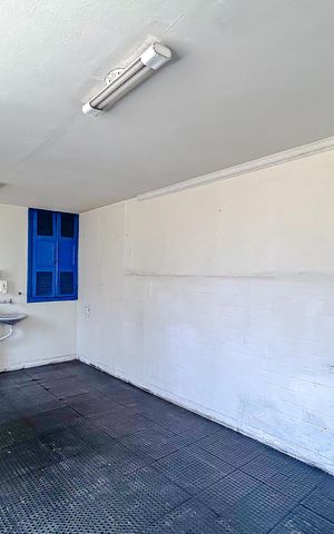 Casa à venda com 352m², 4 quartos e 4 vagasCozinha 1