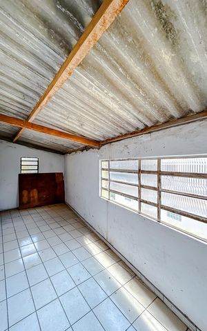Casa à venda com 352m², 4 quartos e 4 vagasSala 4
