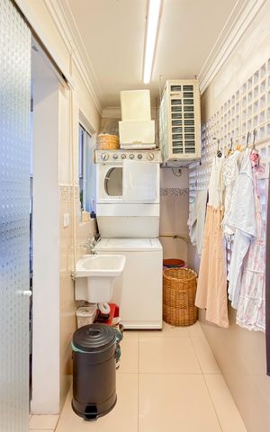 Apartamento à venda com 107m², 3 quartos e 1 vagaÁrea de Serviço
