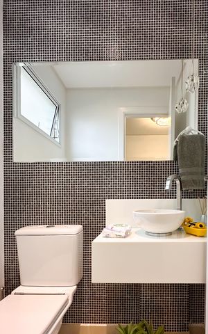 Apartamento à venda com 290m², 2 quartos e 3 vagas Apartamento à venda com 290m², 2 quartos e 3 vagasBanheiro da Suíte 2
