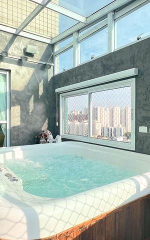 Apartamento à venda com 290m², 2 quartos e 3 vagas Apartamento à venda com 290m², 2 quartos e 3 vagasSacada da Sala