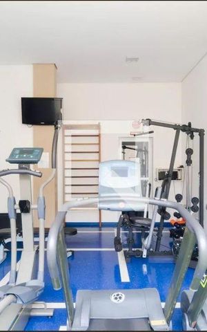 Apartamento à venda com 290m², 2 quartos e 3 vagas Apartamento à venda com 290m², 2 quartos e 3 vagasÁrea comum - Academia