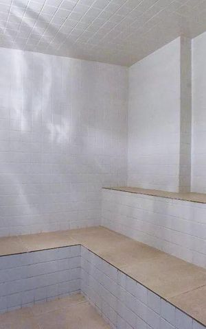 Apartamento à venda com 290m², 2 quartos e 3 vagas Apartamento à venda com 290m², 2 quartos e 3 vagasÁrea Comum - Sauna