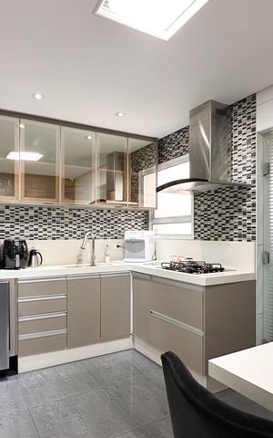 Apartamento à venda com 290m², 2 quartos e 3 vagas Apartamento à venda com 290m², 2 quartos e 3 vagasCozinha