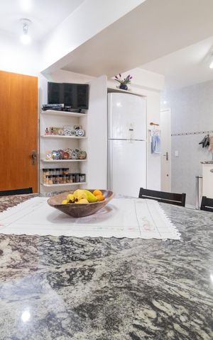 Apartamento à venda com 181m², 5 quartos e 4 vagas