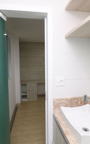 Casa à venda com 1199m², 5 quartos e 3 vagasBanheiro da Suíte 3