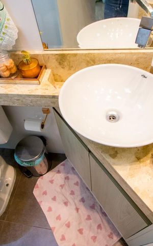 Apartamento à venda com 98m², 2 quartos e 1 vaga Apartamento à venda com 98m², 2 quartos e 1 vagaBanheiro