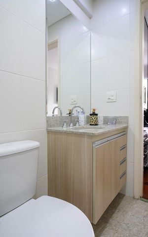 Apartamento à venda com 82m², 3 quartos e 2 vagasBanheiro da suíte