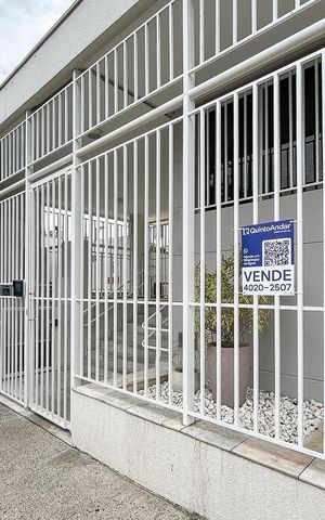 Apartamento à venda com 82m², 3 quartos e 2 vagasFachada + plaquinha