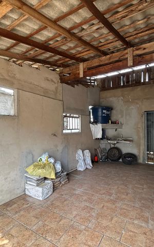 Casa à venda com 220m², 2 quartos e 1 vaga