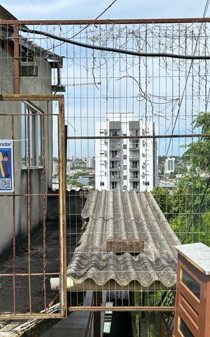 Casa à venda com 220m², 2 quartos e 1 vaga
