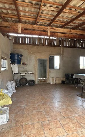 Casa à venda com 220m², 2 quartos e 1 vaga