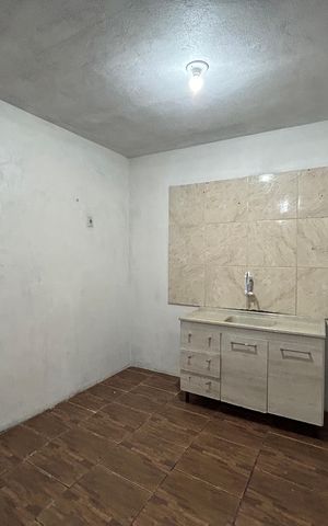 Casa à venda com 220m², 2 quartos e 1 vaga