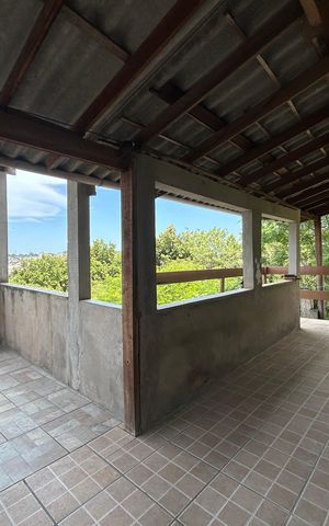 Casa à venda com 220m², 2 quartos e 1 vaga
