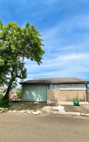 Casa à venda com 220m², 2 quartos e 1 vaga