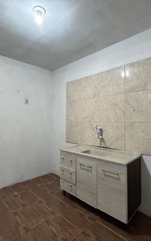 Casa à venda com 220m², 2 quartos e 1 vaga