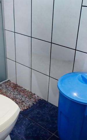 Casa à venda com 94m², 2 quartos e 2 vagas Casa à venda com 94m², 2 quartos e 2 vagasBanheiro